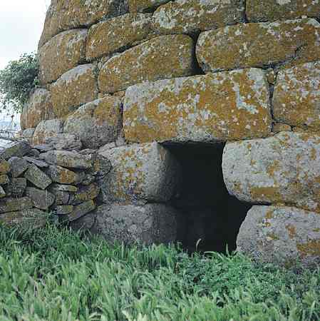 entrada del nuraghe
